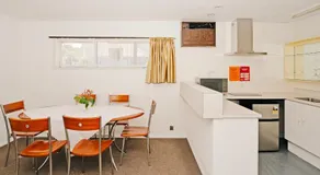 Dukes Midway Lodge - Image 3