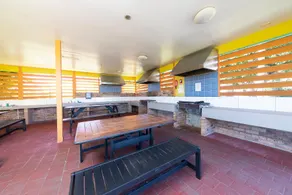 Seashells Beachfront Resort - Image 2