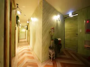 Mac Hotel - Image 4