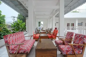 RedDoorz Plus near UMS Solo - Image 3