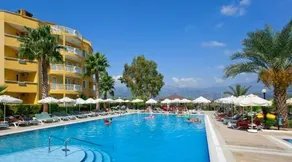 Paradiso Apartments - Image 5