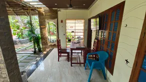 Sky's Surf Hostel - Image 3