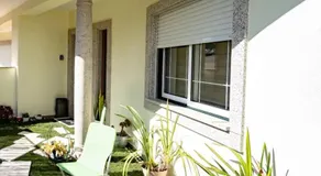 Charming Cozy Retreat - Terrace & Private Balcony - Image 4