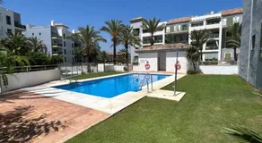 Sotogrande Marina Sea Apartment - Image 4