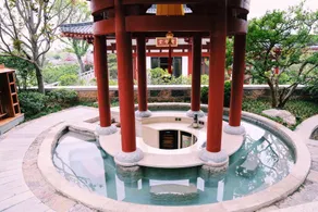 HUAQING PALACE RESORT & SPA - Image 4