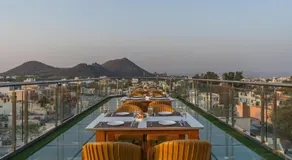 Perfectstayz premium stepwell by the lake - Image 3