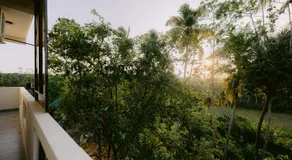 Summit House - Image 4
