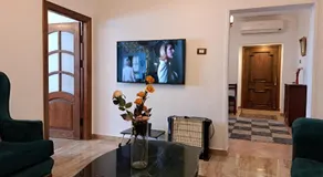 Three bedrooms apartment Nile view maadi - Image 2