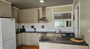 Valley Retreat - Image 2
