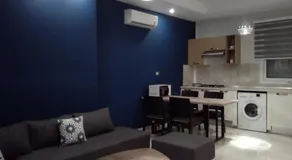 London House - Image 2