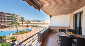 El Teide Apartment with Pool & Balcony - Image 3