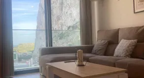 CP Top floor luxury studio - Image 2