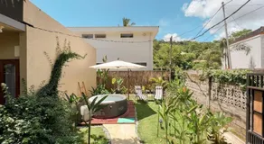 Antheia Garden with Hot Tub - Image 3