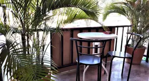 Red Samed Party House - Image 3