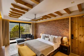 ELIVAAS Prive The Retreat Villa 4BHK with Jacuzzi - Image 2