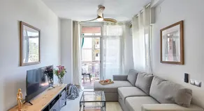 BBarcelona Modern Eixample Flat - Image 2