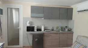 3SYS Apartment 403 - Image 3