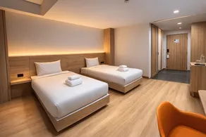 Sandbox Hotel - Image 2