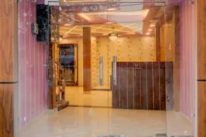 Super Hotel O Krishna guest house and restaurant - Image 4
