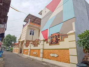 RedDoorz Syariah at Aura Homestay - Image 3