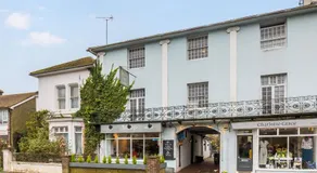 Morleys Rooms - Located in the heart of Hurstpierpoint by Huluki Sussex Stays - Image 4