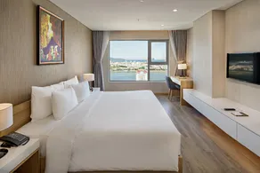 Zen Diamond Suites Hotel Da Nang - Image 3