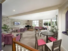 Derwent Manor Apartments & Rooms - Image 5