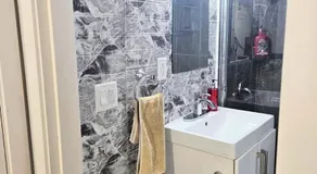 Cozy Room Ensuite Bath & Own Entrance Peaceful Stay - Image 2