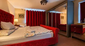 2 Bed-Sleeps 5-Free Parking-Pet Friendly - Image 2