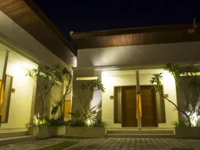 De Lemon Gatsu Hotel - Image 2