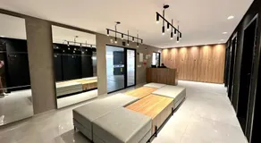 Ícone Ponta Verde, Conforto a 700 metros da praia com vaga exclusiva - Image 2