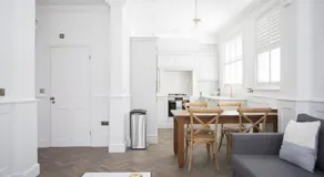 Coachman's Cottage - Image 2