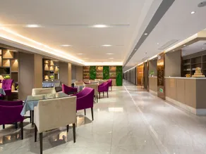 Lavande Hotel Yueyang East High-speed Railway Station Walmart - Image 3