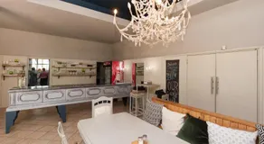 Tsumeb Theater Guesthouse - Image 4