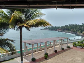 Mascot Beach Resort - Image 4