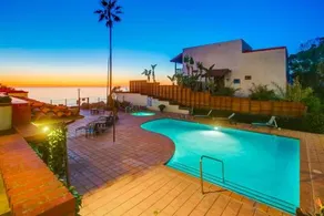 Ocean Front, Direct Beach Access, Pool, AC - Image 4
