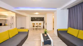 Royal Accommodation - Image 3