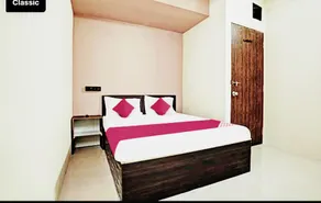 Hotel Welcome, VIP Road Vesu - Image 5