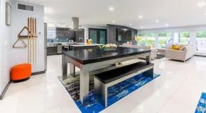 Arena Luxe Villa w Gym, Cinema, Terrace - Image 3