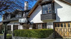Universal Traveller's Hostel - Image 3