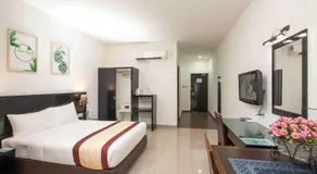 Swan Garden Hotel - Image 2