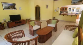 La Passe Holiday Villa - Image 4