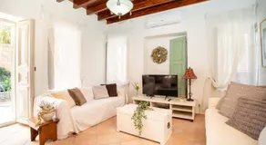OURANIAS HOUSE - Image 2