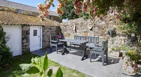 Host & Stay - Eden Cottage - Image 3