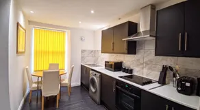 A&A Luxury Stay Olive St - City Centre Premium Stays - Image 2