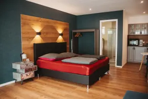 Schöne EG Wohnung mit eigener Terrasse - Image 2