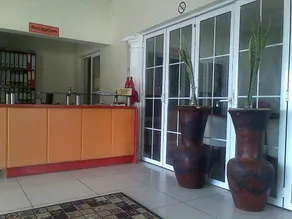 Comfort Palace Guest House Kasane - Image 3