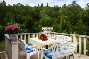 Apartments Villa Maslina - Two Bedroom Apartment with Terrace and Garden View - Image 3