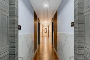 Super Townhouse V Hotel - Image 3