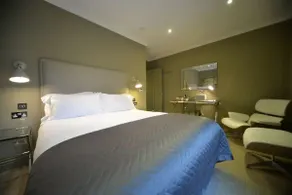 The George at Backwell - Image 2